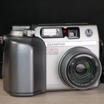 Olympus Camedia C-4000 Zoom 4.0MP Digital Camera - Silver *Tested* - £28.96 GBP