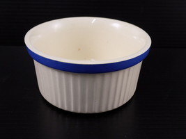 Vintage T.G GREEN SOUFFLE Dish Cornish Blue and Cream Color Ramekin - £9.33 GBP