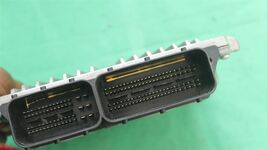 Mercedes Engine Control Unit Module ECU ECM A2721534579 A-272-153-45-79 image 2