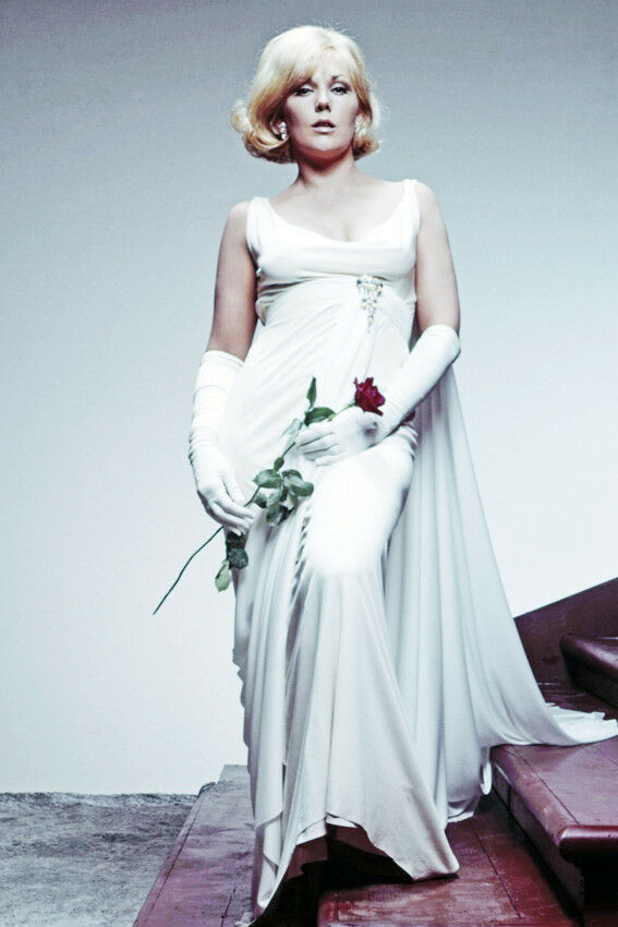 Kim Novak 11x17 Mini Poster - $12.99