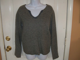 Abercrombie &amp; Fitch Gray V Sweater Size Large Women&#39;s EUC - £23.06 GBP