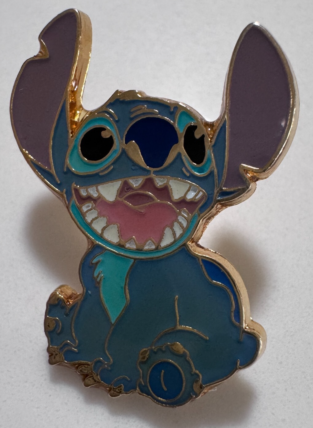 Disney 2002 STITCH Sitting Open Mouth 12533 Pin - $10.88