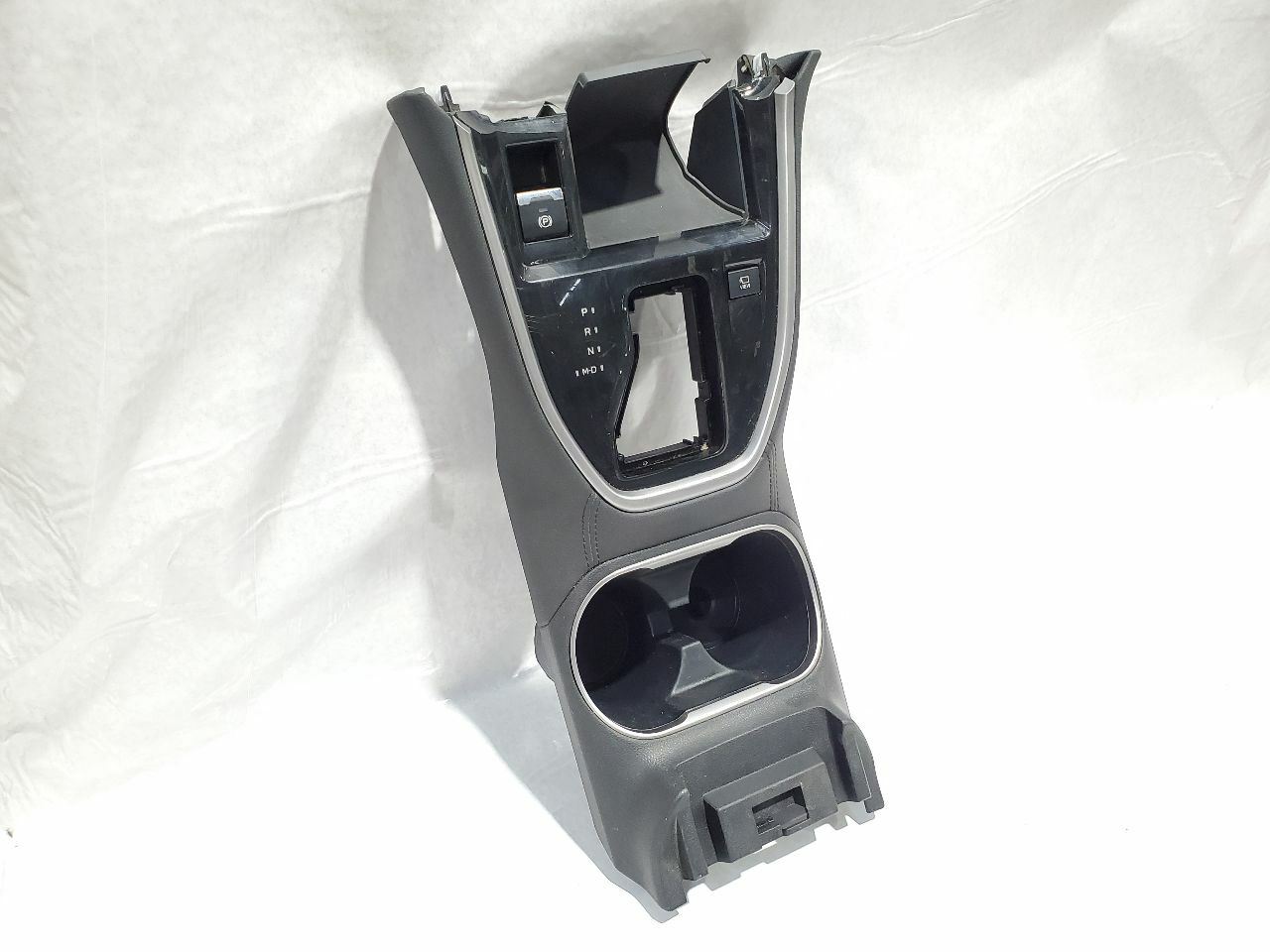 2024 Subaru Outback Legacy OEM Shifter Bezel With Cup Holders S22008230 Item image 5