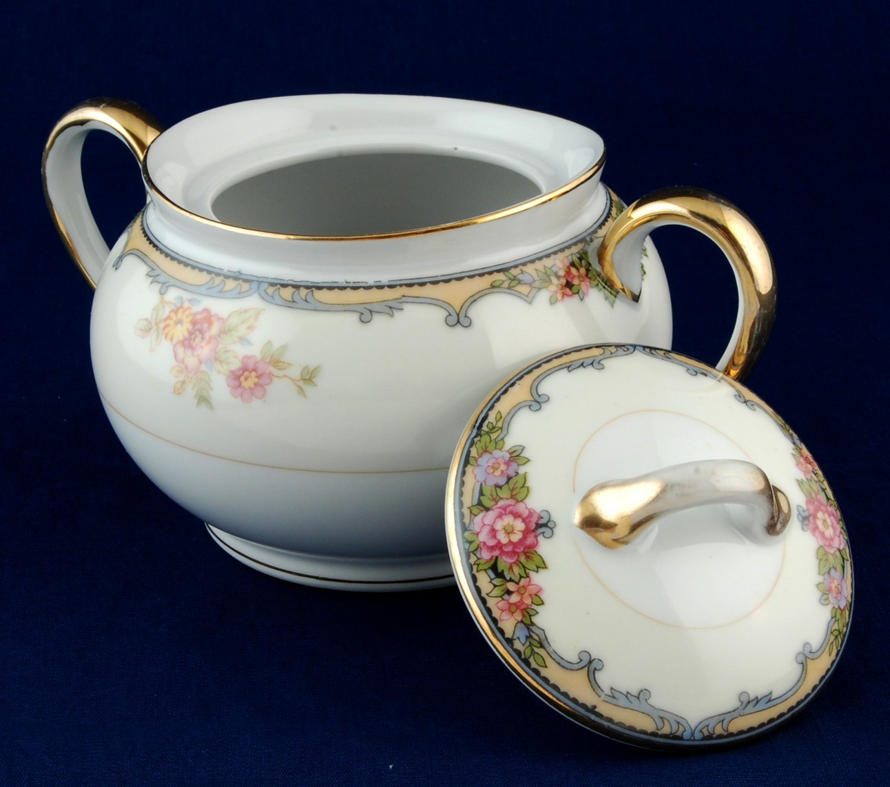 Noritake Oxford Sugar Bowl w Lid 85963 Vintage China Item image 3