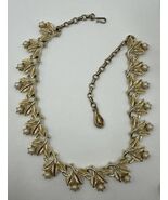 Vintage Coro White Pearl Florentine Leaf Pendant Necklace 14-17” Midcent... - $27.75 CAD