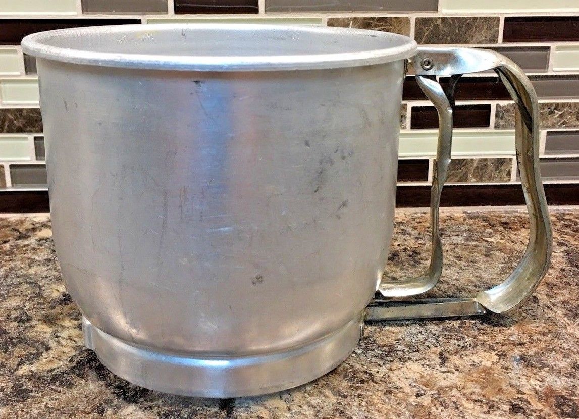 Vintage 1950s Foley 5 Cup Flour Sifter Kitchen Aluminum made in USA Works - $10.35