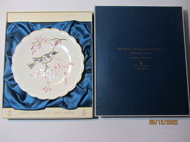 Royal Worcester 1973 Birds Of Dorothy Doughty 9&quot; Plate Myrtle Wabbler &amp; Cherry - £15.63 GBP