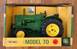 ERTL 1953 MODEL 70 JOHN DEERE TRACTOR 1/16 SCALE - £63.80 GBP