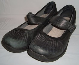 Dansko Kitty Black Leather Pleated Mary Janes 39 8.5 9 Buckle Strap Clog... - $43.52