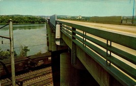 Tichnor Bros. POSTCARD-BRIDGE Crossing Susquehanna River, Near Harrisburg BK52 - £3.18 GBP