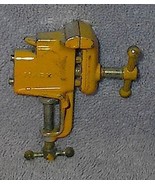 Marx Miniature Cast Iron Toy Tool Bench Vise - £10.17 GBP