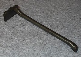 Old Vintage Cast Iron Miniature Toy Garden Hoe Tool - £4.79 GBP