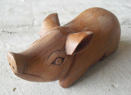Vintage Hand Carved Sitting Pig Figurine 2 5/8&quot; Tall - £22.15 GBP