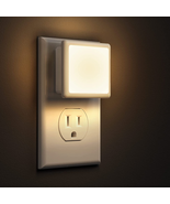 Night Lights Plug into Wall 2-Pack, 0.3W Plug in Night Light, Dusk to Da... - $268.28 MXN