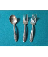 Compatible with Vintage Holmes Edwards Deep Silver Baby Forks and Compat... - $1,028.58 MXN