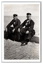 Old Fishermen Volendam Holand Netherlands WB Postcard U26 - £3.06 GBP