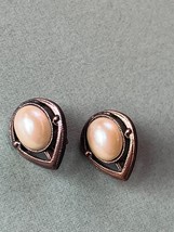 Vintage Small Coppertone Teardrop w Faux Mabe Pearl Clip Earrings - 0.5 ... - £9.01 GBP