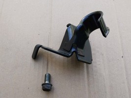 97 98 99 00 01 CRV Power Steering High Pressure Hose BRACKET Valve Cover... - $21.56