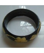 Thick Purple Plastic Bangle Bracelet with gold inlay flowers - $23.33 CAD