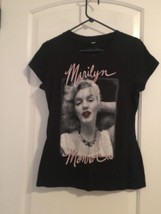 Marilyn Monroe Women&#39;s Juniors Black Short Sleeve T-Shirt Round Neck Size L - £33.61 GBP