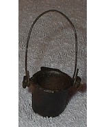 Cast Iron Toy Sample Miniature Kettle with Bail - £4.67 GBP