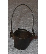 Cast Iron Toy Sample Miniature Kettle with Bail - $8.16 CAD
