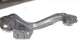X5 e53 BMW  2001-2006 Crossmember Support Transmission 77307 image 13
