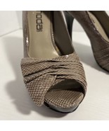 Women&#39;s Moda Spana Reptile Snake Print Brown 4” Heels size 6M EUC Peek A... - £17.43 GBP