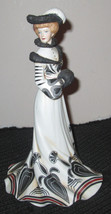 Figurine: Lenox &quot;Tea at the Ritz&quot; Fine Porcelain Lady Sculpture Vintage - £37.24 GBP