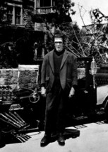 The Munsters Fred Gwynne as Herman outside Munster house with car 5x7 ph... - £4.49 GBP