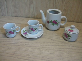 China Tea Set Mini Rose Flowers &amp; Leaf Design Made In China Good as a Re... - $9.95