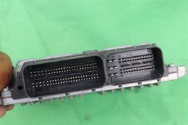 Mercedes Engine Control Unit Module ECU ECM DME 2721533291 A-272-153-32-91 image 3