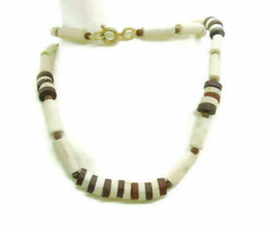 Woman Vintage Necklace 18&quot; Brown &amp; Tan Choker Collar Beaded - £11.86 GBP