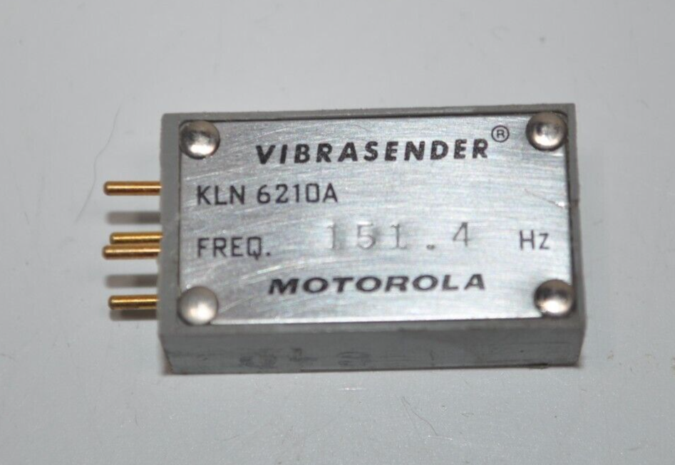 Motorola Radio KLN6210A VibraSender Frequency Chip - FREQ 151.4 Hz - $14.84