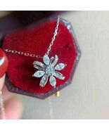 Ciondolo fiore con diamante taglio marquise da 1,50 ct Finitura in oro... - $99.49