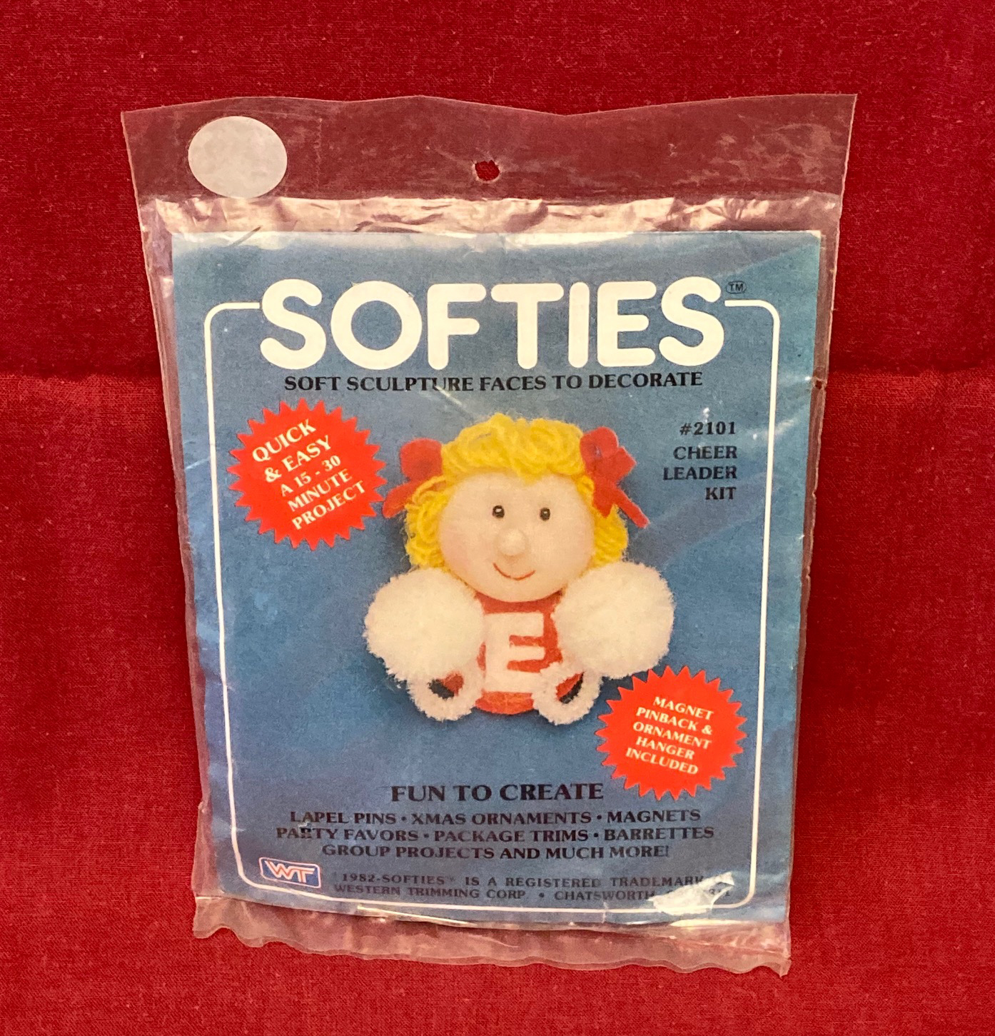 Vintage Softies soft sculpture face kit cheerleader 2101 magnet pin craf... - $3.00