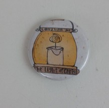 Vintage The Light Of Christ Religious Pin Button - €7,14 EUR