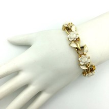 WHITE ROSE vintage bracelet - molded plastic flower gold-tone enamel pan... - $23.00