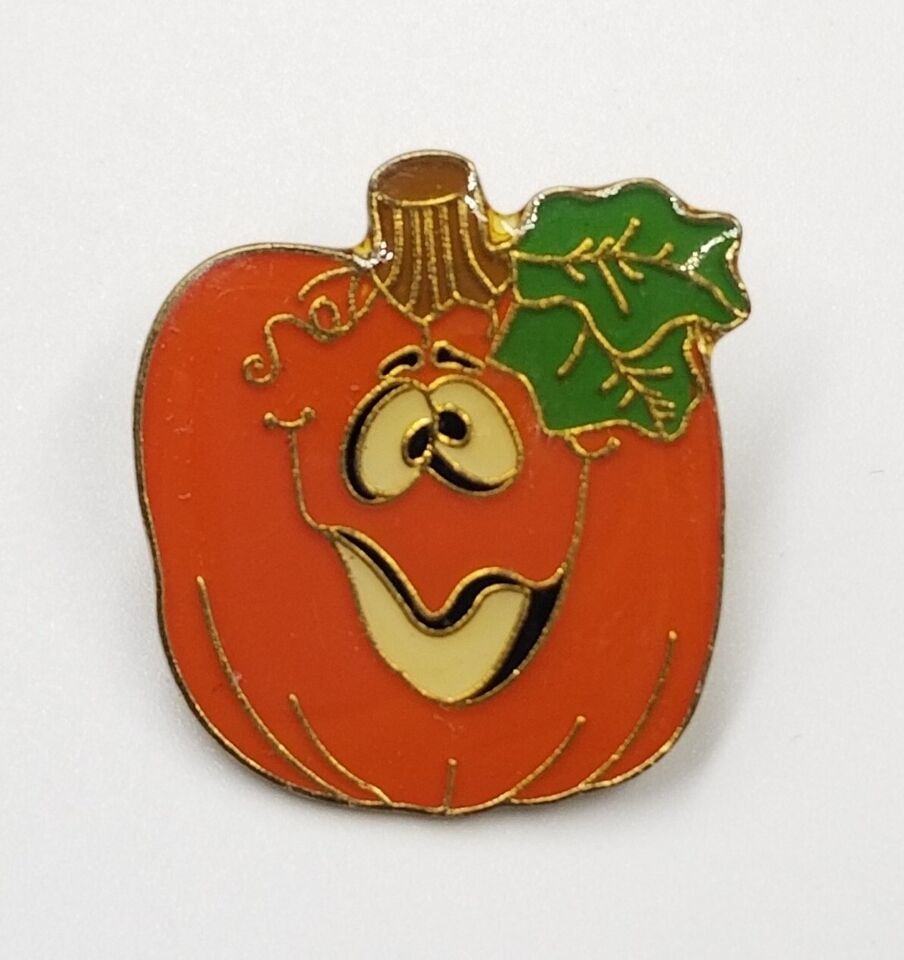 Vintage Halloween Comical Jack O Lantern Pumpkin Enamel Pin Klein Intern... - $9.99