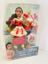 Disney Hasbro 10&quot; Moana Ceremonial Dress Island Fashions Doll New in Box - £14.95 GBP