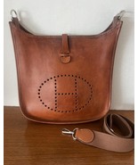 Authenticity Guarantee

Auth HERMES Fauve Full Barenia Evelyne PM Should... - $27,656.50 MXN