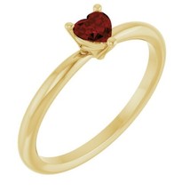14K Yellow Gold Natural Mozambique Garnet Heart Solitaire Ring - £286.03 GBP