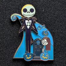 Nightmare Before Christmas Disney Pin: Jack Skellington and Sally in Graveyard - £31.89 GBP