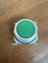 Allen-Bradley 800T-XA Push Button - $292.66 MXN