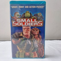 DreamWorks Small Soldiers VHS 1998 Rare Blue Clamshell Tested and Works - £5.75 GBP