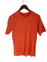 Lululemon Live in Practice orange tee crewneck athletic t-shirt Size Small - $460.39 MXN