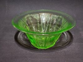 Anchor Hocking Uranium Glass Frosted Hat Bowl, Princess Pattern Depression Glass - £26.82 GBP
