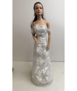 2003 Doll, Robert Tonner Long Black Hair/ Sliver Color Evening Dress COL... - $273.66 CAD