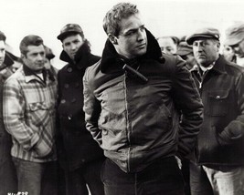 On The Waterfront Marlon Brando stands on picket line 8x10 inch photo - $10.99