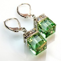 Peridot crystal earrings dangle drop for gifts women parties - $93.94 MXN